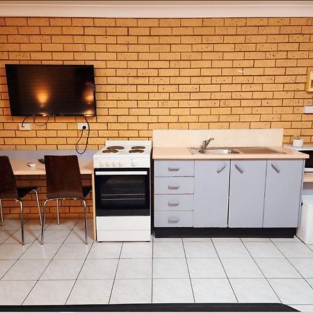 Tallarook Motor Inn Dubbo Extérieur photo