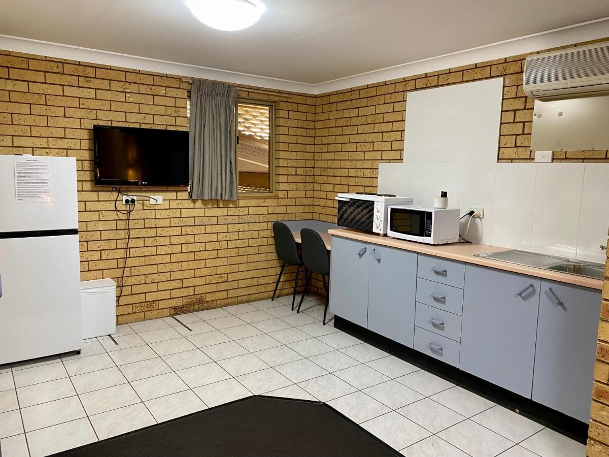 Tallarook Motor Inn Dubbo Extérieur photo