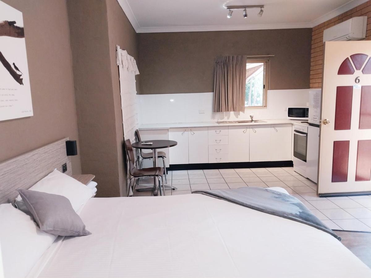 Tallarook Motor Inn Dubbo Extérieur photo